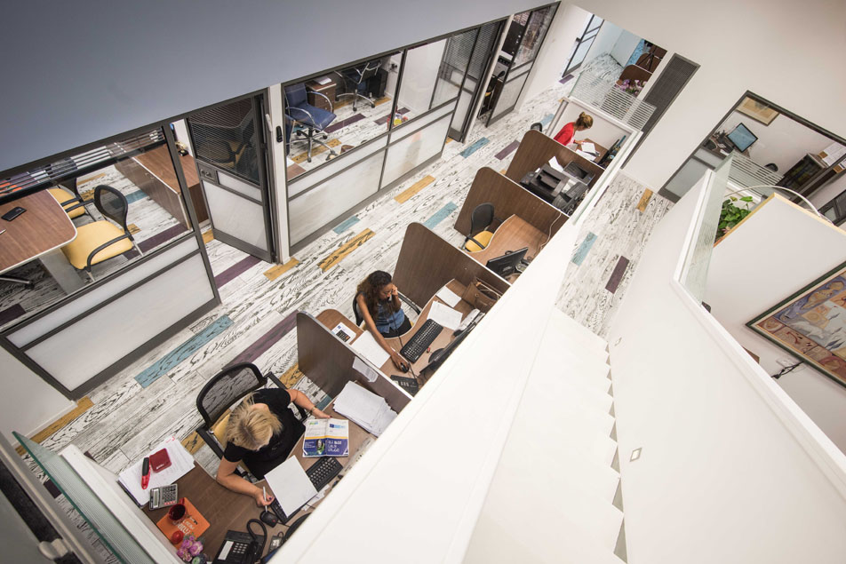 Insurance company office design (4)